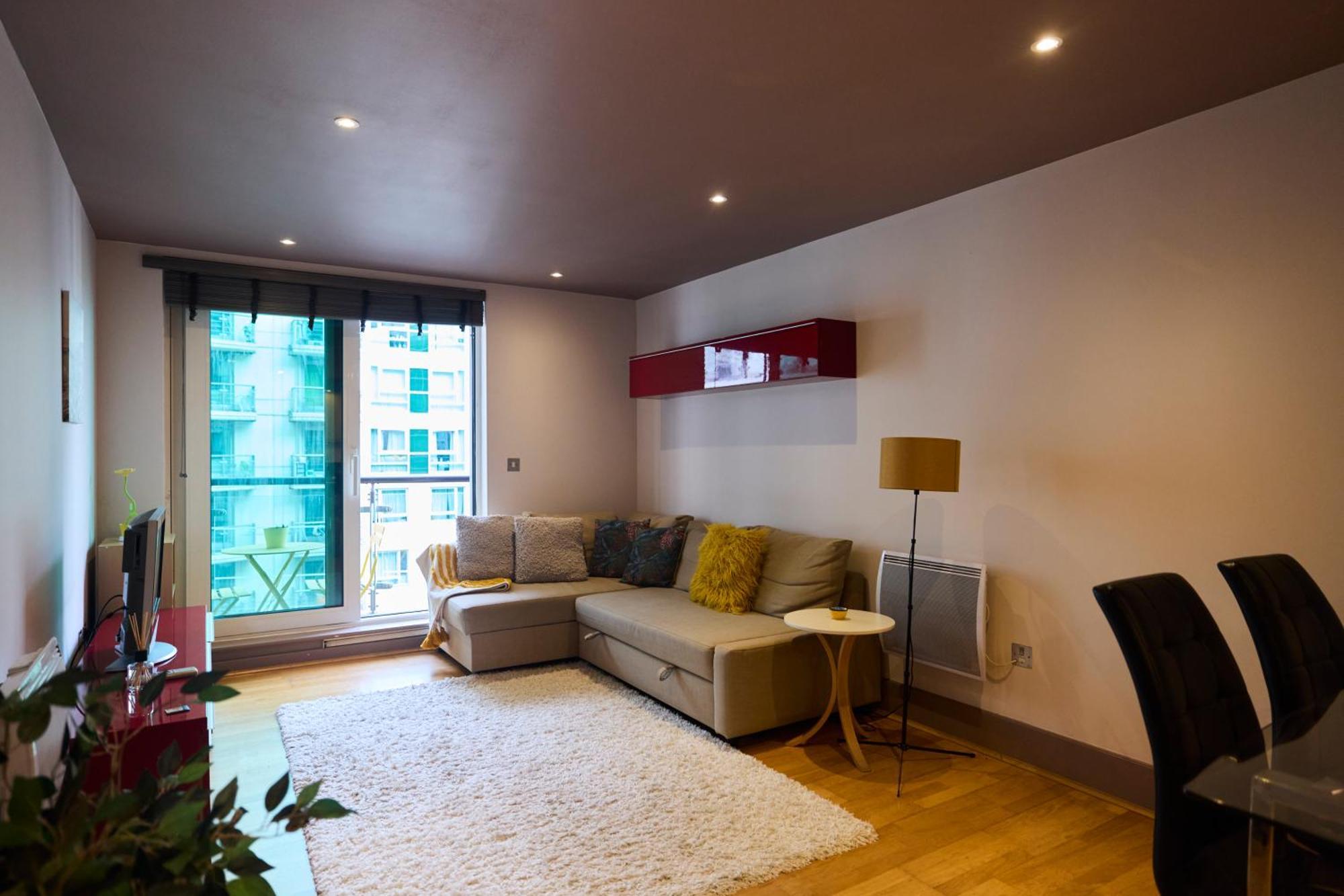 The Vauxhall Hideout - Comfy 2Bdr Flat With Balcony London Ngoại thất bức ảnh