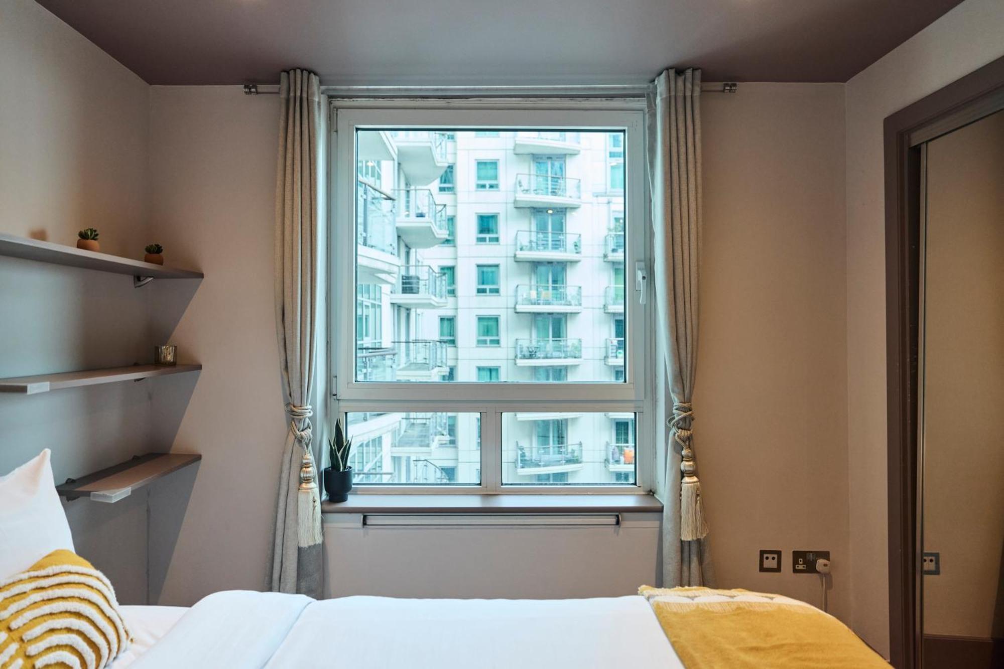 The Vauxhall Hideout - Comfy 2Bdr Flat With Balcony London Ngoại thất bức ảnh